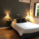 Отель Logis L'abricotine 2*